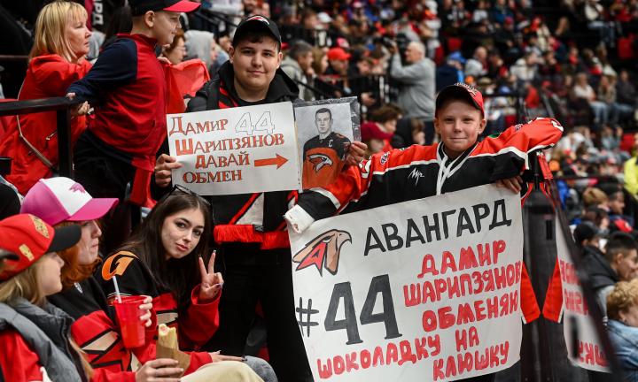 Почему уехал Ткачёв: как менеджеры и агенты влияют на хоккей