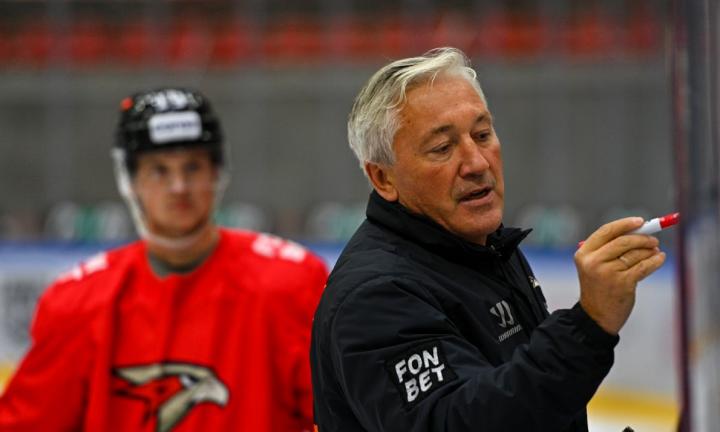 Из тени в свет: история тренера «Авангарда» Михаила Кравеца