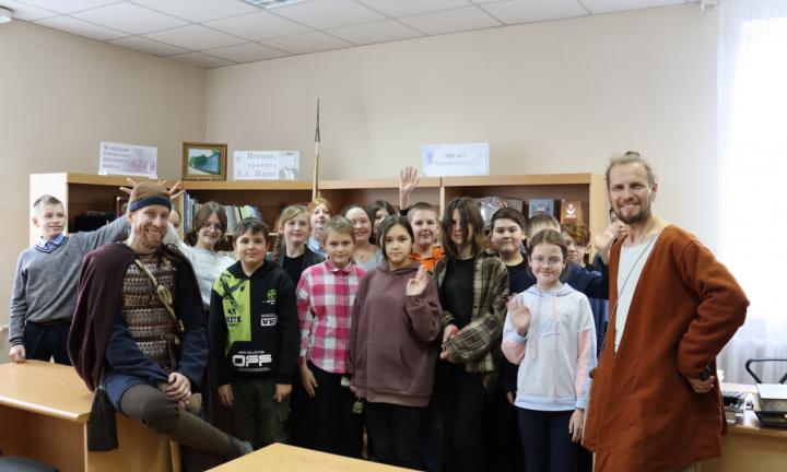 ​​​​​​​Люди с горящими глазами: как история помогает найти своё место в жизни