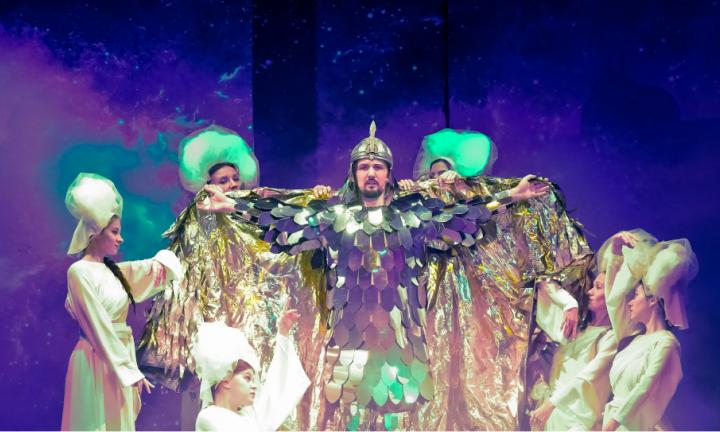 Разрушая традиции. В Омске прошла премьера старой сказки