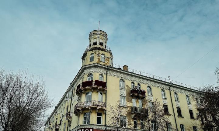 Наследие сталинского ампира в Омске: диалог стилей