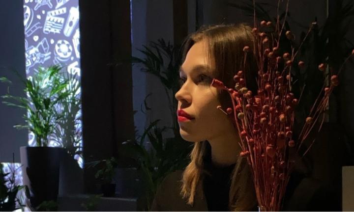 Анна Ворошилина, ведущая авторского киноклуба: что общего у исследователя кино и иллюзиониста?