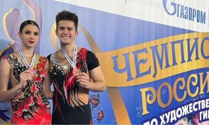 Мужское или женское? В канун 8 Марта омские акробаты впервые выступили на чемпионате России по художественной гимнастике