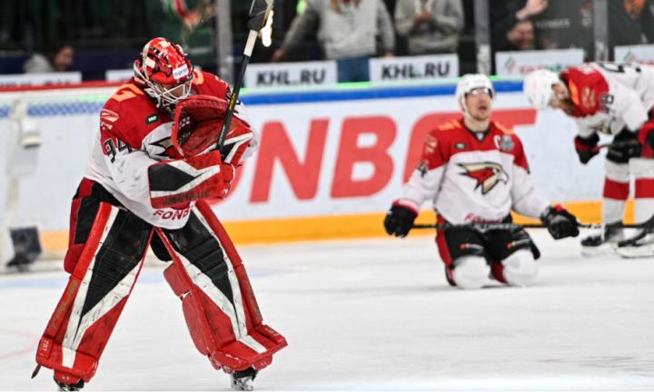 Крылья подрезали: почему «Авангард» выбыл из Кубка Гагарина и что дальше?