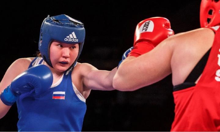 История Салтанат Меденовой. Как омичка построила удивительную карьеру в боксе