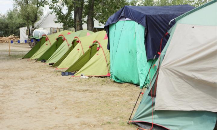 «Романтика палаточной жизни»: журналисты в гостях у известного летнего лагеря