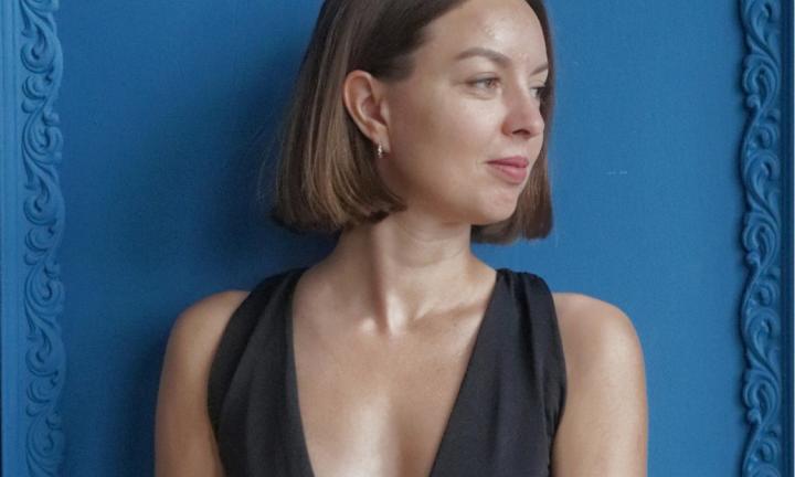 Откровенно – не значит пошло. Художница создаёт обнажённые образы на полотнах