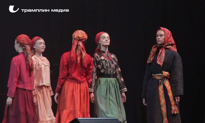 В Омске прошел яркий этнический перформанс «Крестики»