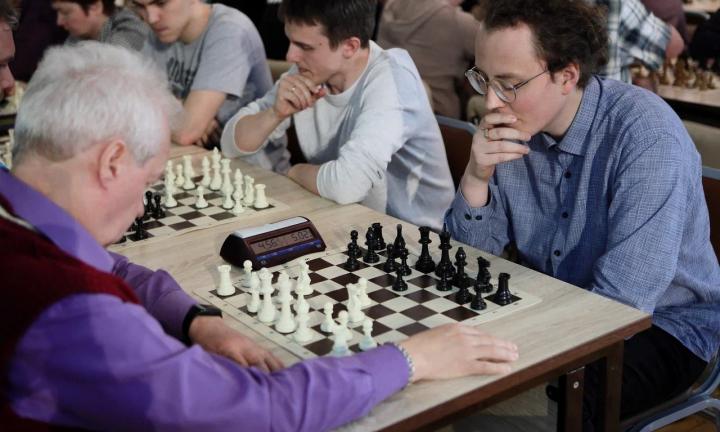 В Омске прошли шахматные баталии заводчан