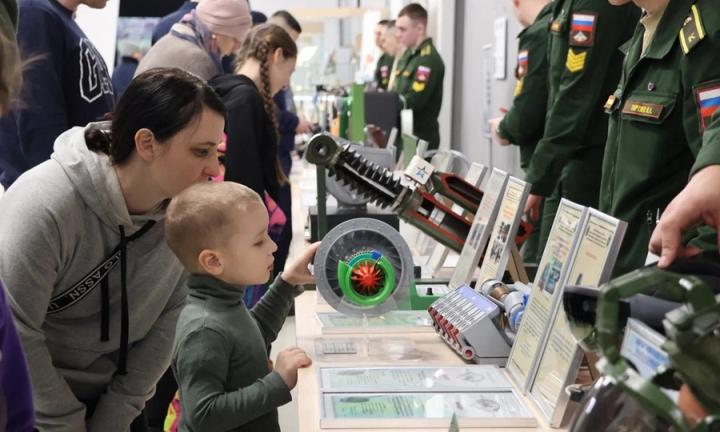 Мероприятия ко Дню Защитника Отечества в Омске