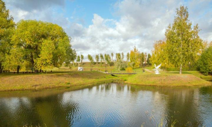 Замминистра экологии – о спорах вокруг земель у дендропарка: Кафе, торговых центров и колеса обозрения там точно не будет