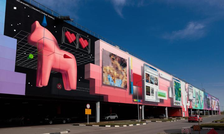 Егор Летов в плеере, пиксельный «Демон сидящий» и JVCR: каким получился самый большой арт-объект Омска