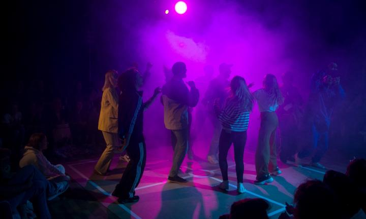 «С шиком, блеском и бурлеском»: ЦСД приглашает омичей на свой День рождения