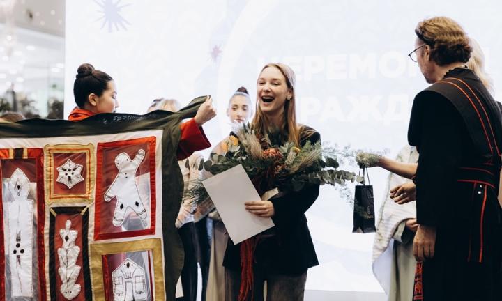 Отголоски дома. Омичка выиграла гран-при на Международном фестивале  