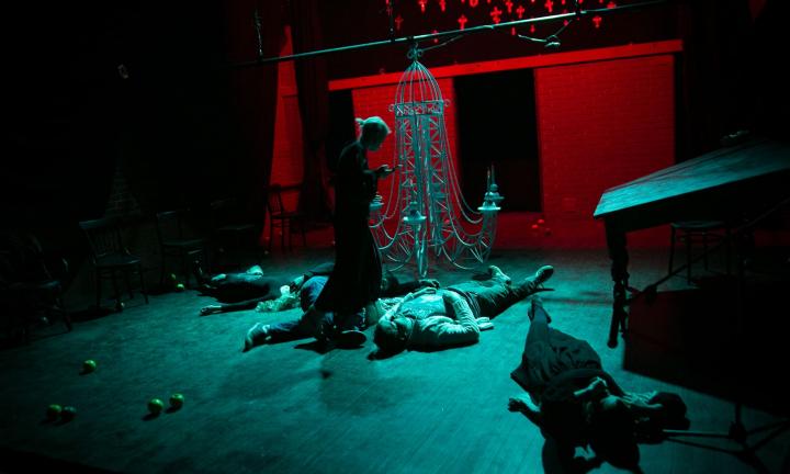 «Мы играем бесов, которые играют людей»