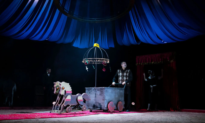 Кто-то убил царя: какой получилась новая премьера Пятого театра