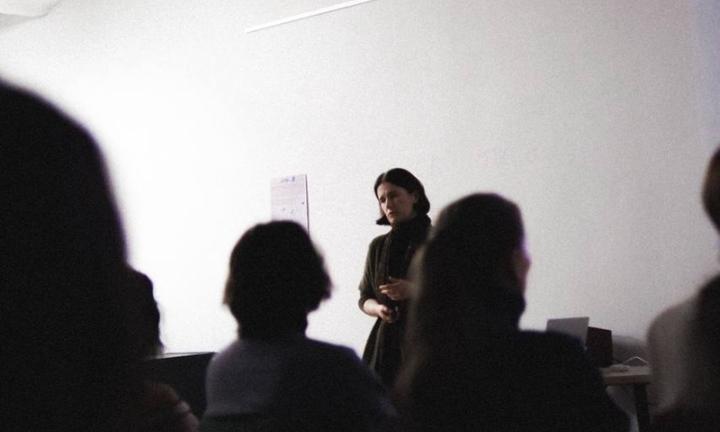 «Медведи, квадраты, грачи прилетели». Галина Черба прочитает Омску экспресс-курс об истории отечественной живописи 