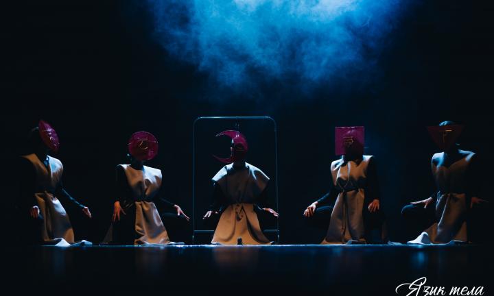 «Язык тела»: как лучшие уличные танцоры со всей России прокачали омичей в музее и театре