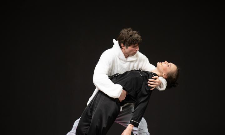 Медведи и кто-то ещё. Какой получилась премьера на грани нервного срыва от Пятого