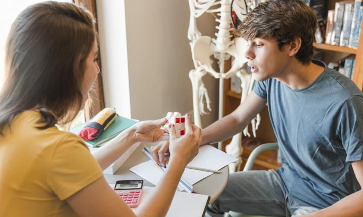 Омичи смогут себя испытать в скоростной сборке кубика Рубика