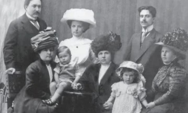 Анна де Граве и Надежда Гасфорд. Меценаты