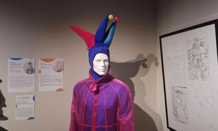 Трёхметровый князь, Снежная королева 1951 года и магия без ширмы. В Омске открылась уникальная выставка кукол к 90-летию театра «Арлекин»