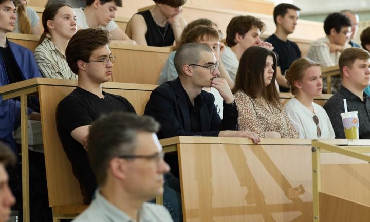Новые кадры для отечественной микроэлектроники. Фонд развития технологий «Трамплин» поддержит талантливых студентов 