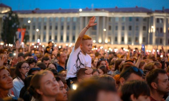 Культурно и с размахом. Омичей ждёт грандиозный праздничный марафон
