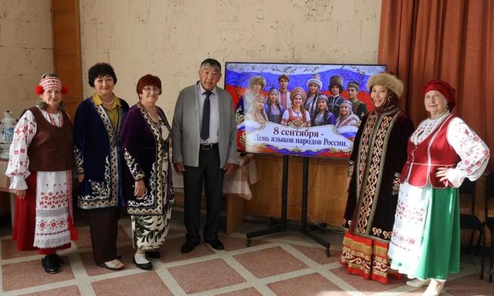 В Омском Доме Дружбы отметили День народов России