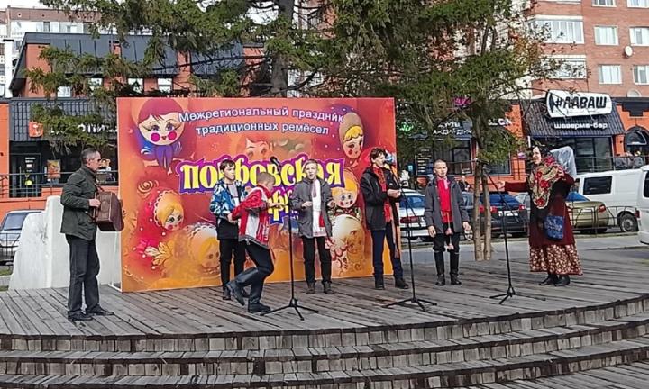 На бульваре Мартынова продолжается Покровская ярмарка