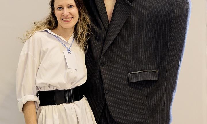 Дизайнерские думы. Омичка представила необычный мужской образ   