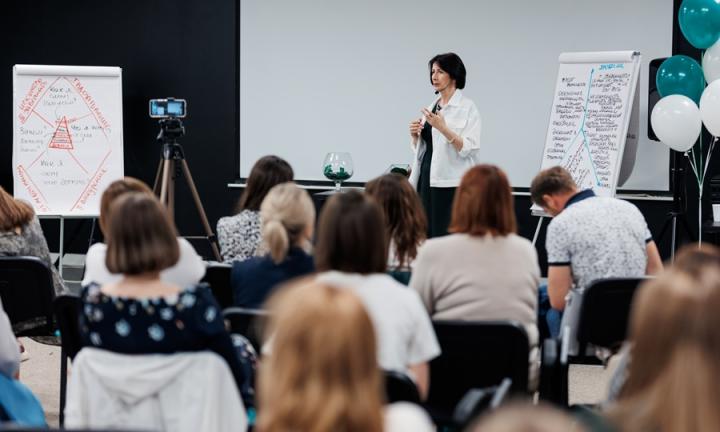 Старые методы не работают! Как омичам обрести спокойствие в эпоху перемен 