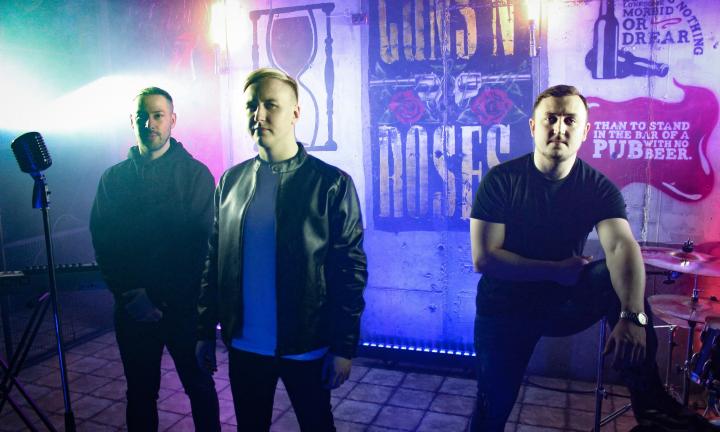 Как француз и японец помогли создать омскую группу