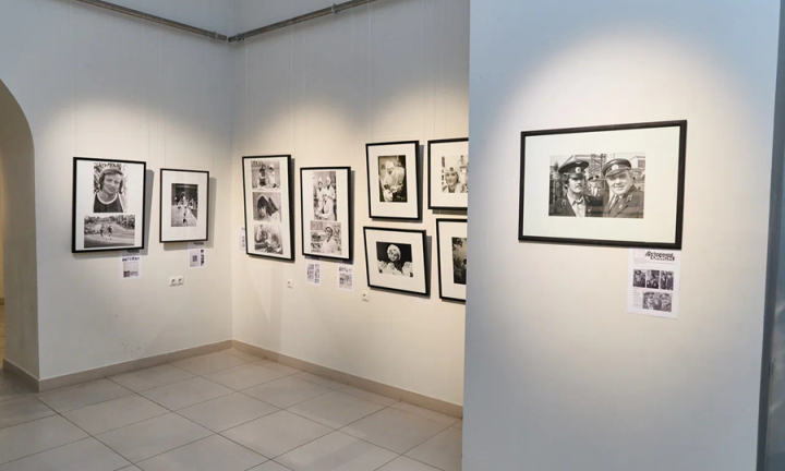 И чёрная, и белая: в Омске открылась выставка «Полос» фотографа Эдуарда Савина