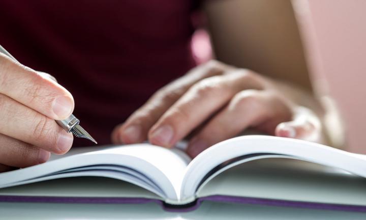 В Омске пройдёт лекция по теории лирики и стихосложения