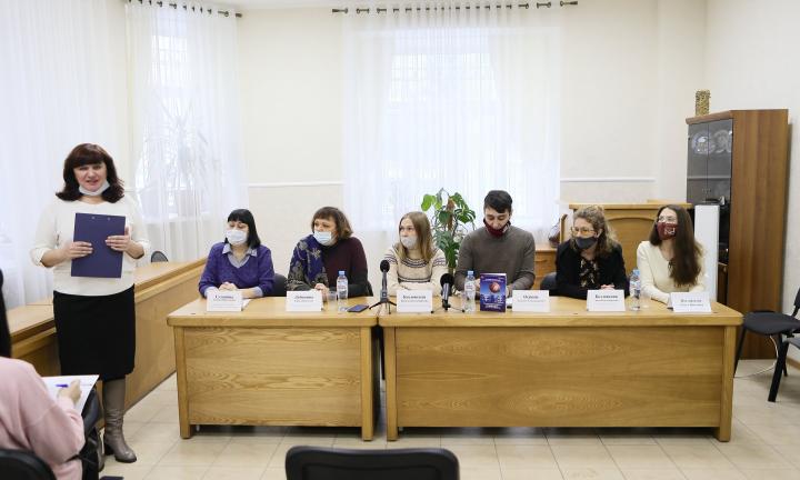 В Омске сразу несколько театров покажут этюды специально для подростков и молодёжи