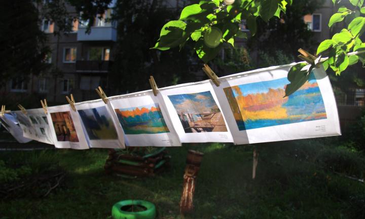 За концепцию идеального двора – система видеонаблюдения или детский комплекс