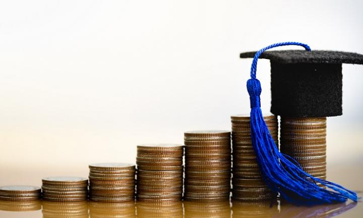 Учащиеся ВУЗов Омска могут побороться за губернаторскую стипендию