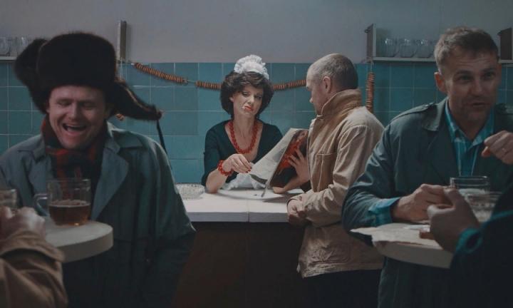 «Эстетика цвета, дизайна и эпохи 70-х»: фильм омского режиссёра вошёл в конкурсную программу фестиваля уличного кино