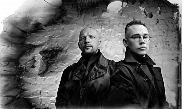 «Прямо сейчас вы будьте счастливы. Прямо сейчас закончится прямо сейчас, увы»: группа «25/17» выпустила новый альбом «Неизбывность»