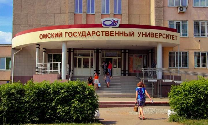 Universum: история омской кафедры политологии без купюр от преподавателей и студентов