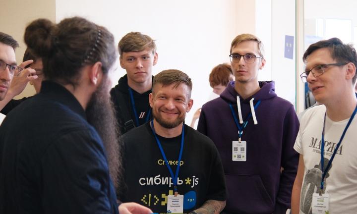 Ускорение разработки, swagger и решения в эпоху кризиса: второй день конференции «Сибирь.JS»