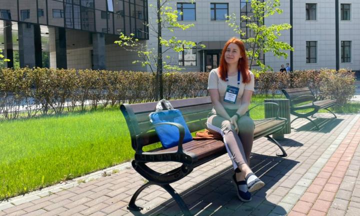 Аспирантка ОмГУ стала лауреатом стипендии президента для обучения в Японии: большое интервью с талантливым физиком