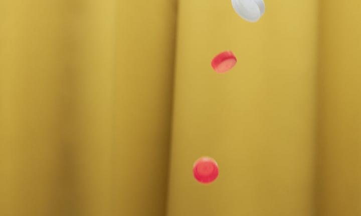 Омичи собирают пластиковые крышки в помощь детям-сиротам