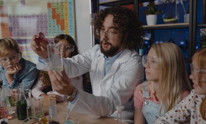 В Омске стартовал проект «Билет в будущее», который поможет школьникам определиться с профессией