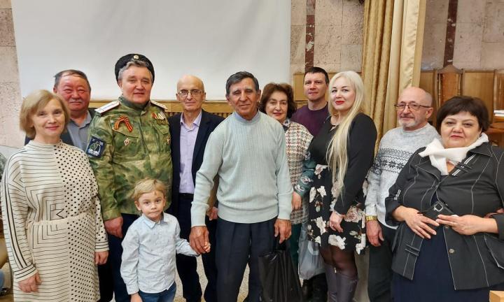 В Омске прошла презентация книги известного писателя Сергея Прокопьева «Однажды на Украине»
