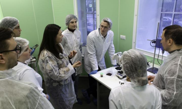Инновации в пробирке. Стартапы из Санкт-Петербурга из области медицины и агротеха получили поддержку от экспертов ГК «Трамплин» 