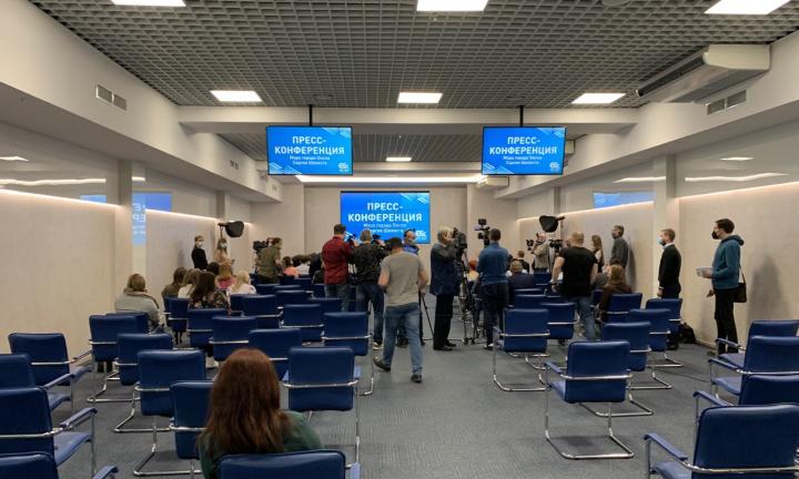 Не мэр спросил мэра о заброшках и деревьях