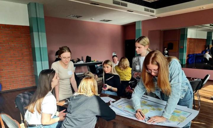 Придумают проекты для «Электроточки». В Омске пройдёт Всероссийская летняя школа «Будущие архитекторы 2025» 