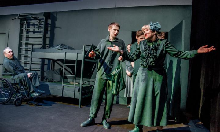 Челябинский театр едет в Омск с «Большими гастролями» с Булгаковым, Розовым и современной драматургией